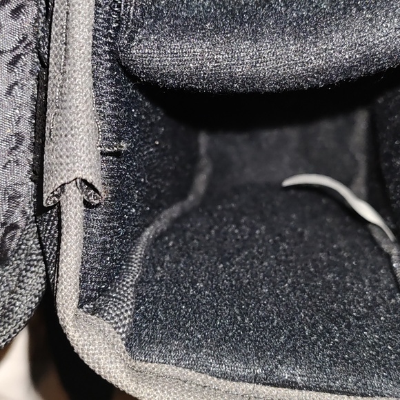 Vintage Canon camera and Canon bag with brush cleaner - Picture 11 of 13